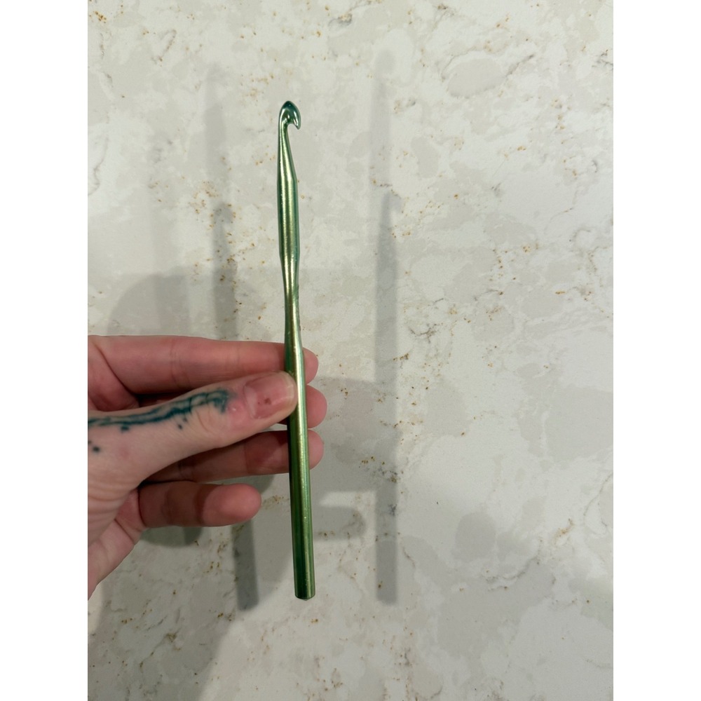Vintage Used Boye Crochet Hook Size J 10 6.00mm Green Metallic Aluminum USA Made